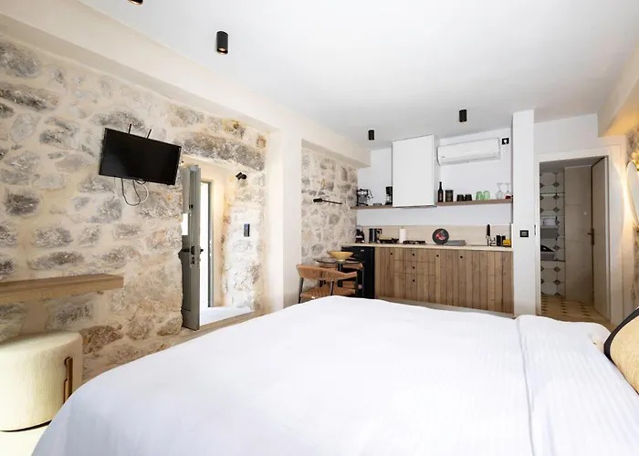 Sophia Town Square * Areopoli